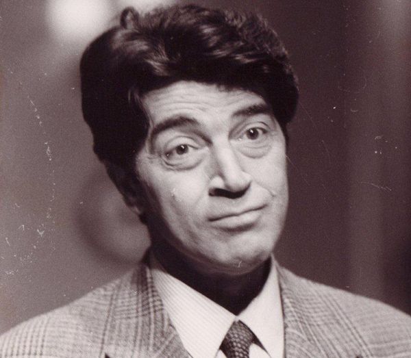 xrisomalis mimis Μίμης Χρυσομάλλης