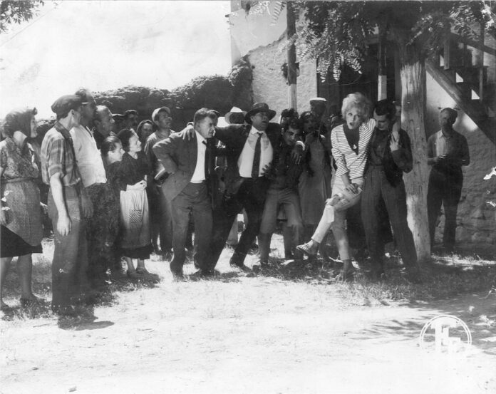 iparxei kai filotimo 1